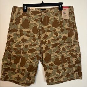 Levis Carrier Cargo Shorts Mens Size 34 Brown Camo Print 100% Cotton 9”  Ins NEW